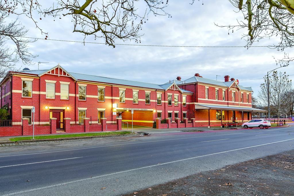 Lake Inn - Ballarat Kültér fotó